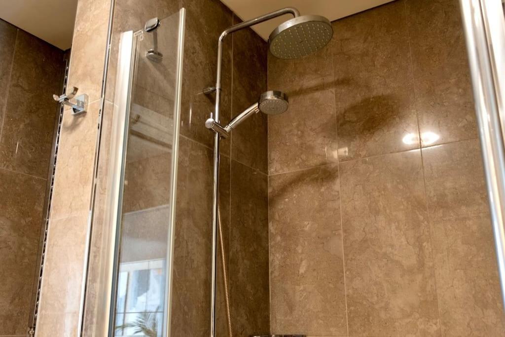 Daire Skyland Luxury Tower 1+1 With Terrace *
