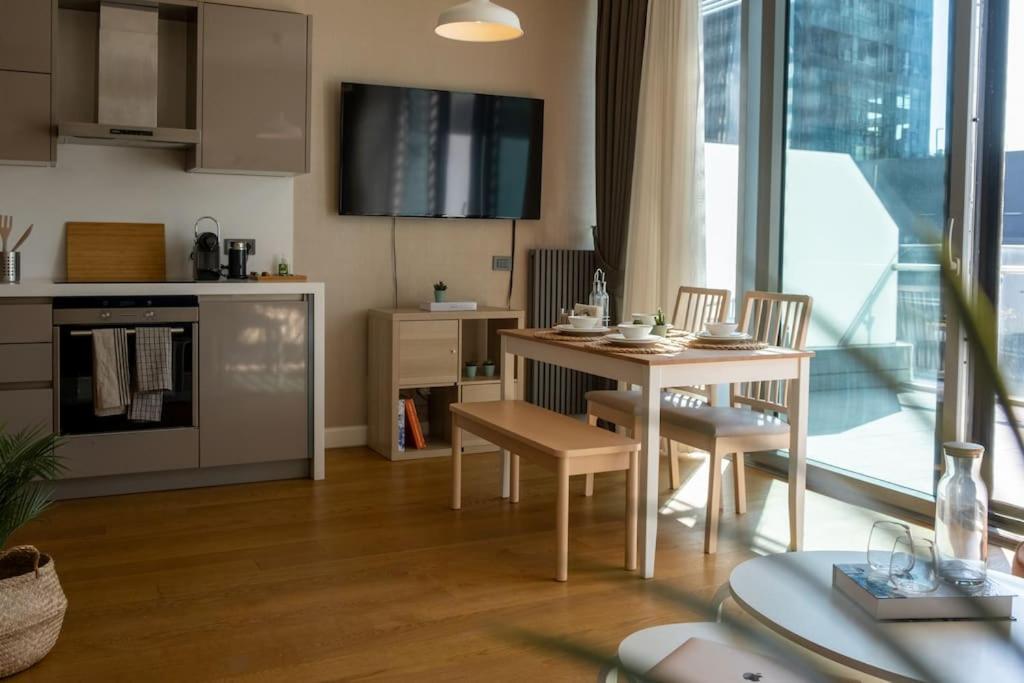 Skyland Luxury Tower 1+1 With Terrace * İstanbul