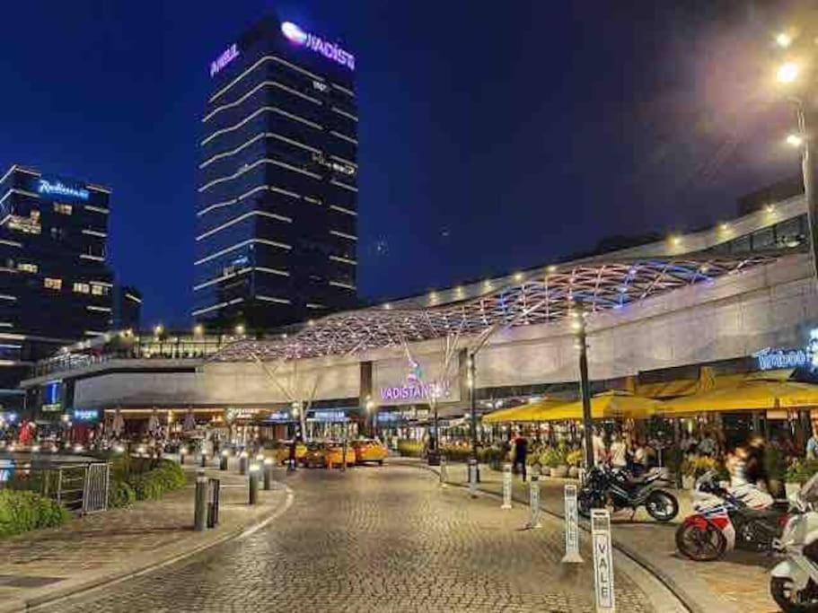 Skyland Luxury Tower 1+1 With Terrace Apartment