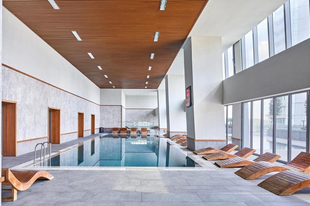 Skyland Luxury Tower 1+1 With Terrace Istanbul